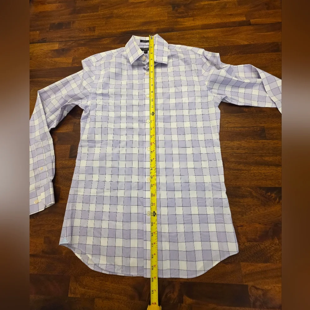 Banana Republic White and Purple‎ Checkered Dress Shirt Small.   Sku88